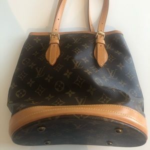 Louis Vuitton monogram bucket bag
